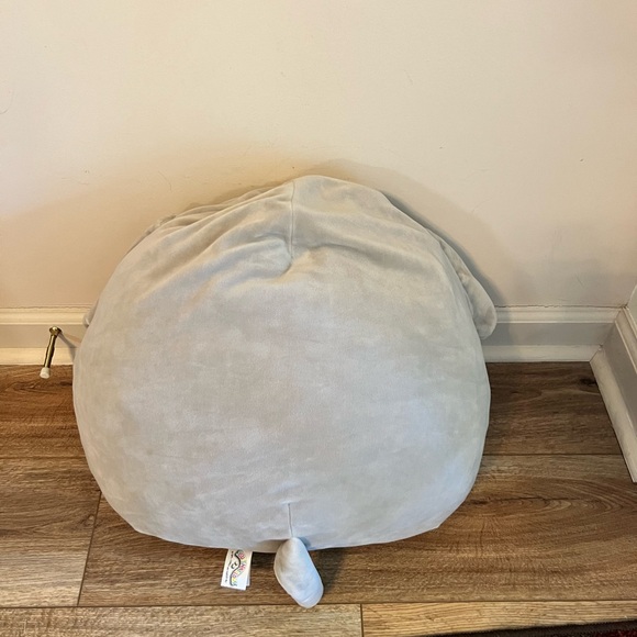 Squishmallow “16” Ella the Elephant - Picture 9 of 14